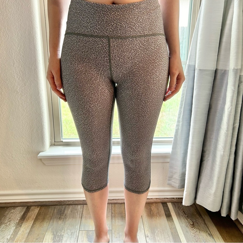 Lululemon Crop Leggings | 8 - Picture 1 of 9